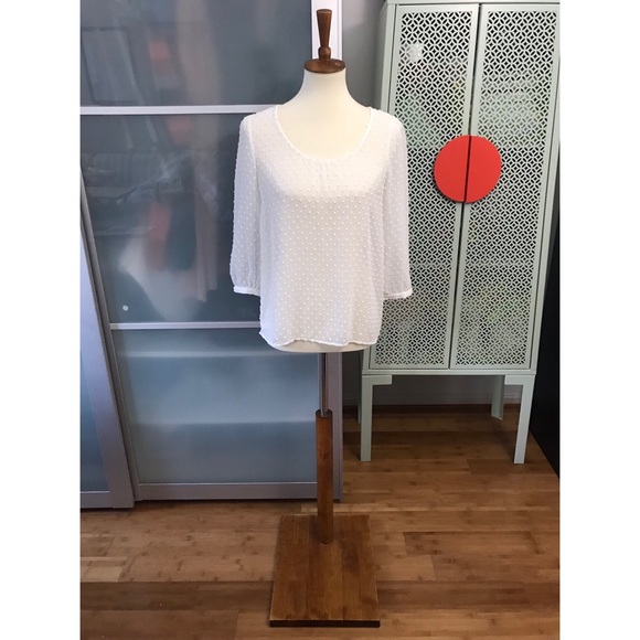 UO Pins and Needles Clip Dot Tulip Blouse - Picture 1 of 6